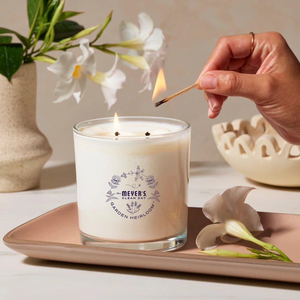 Mrs. Meyer's Moonflower Heirloom Garden-Scented Candle